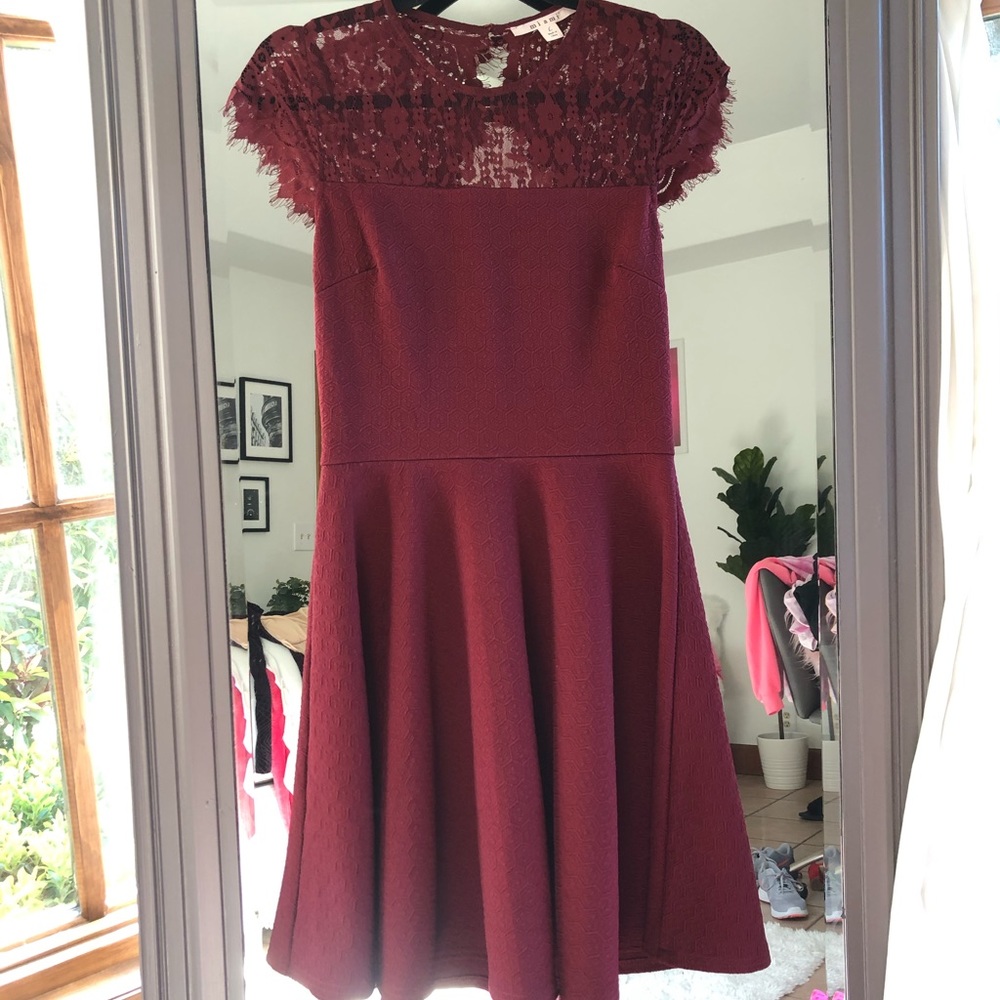 Red Lace Open-Back Dress